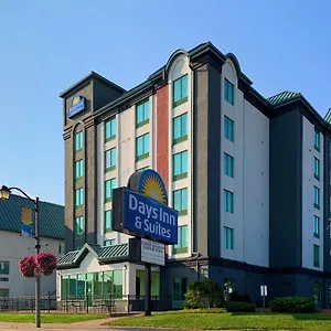 Days By Wyndham Centre St By The Falls 2* Niagara Falls